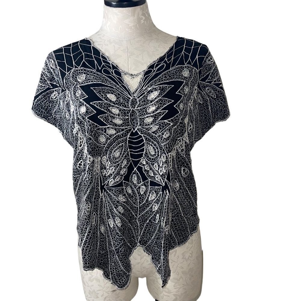 Vintage Womens Top Size Medium Black Embroidered Lace Butterfly V Neck